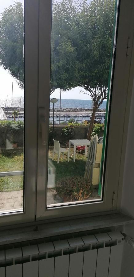Maison De Revel Civitavecchia Exterior photo
