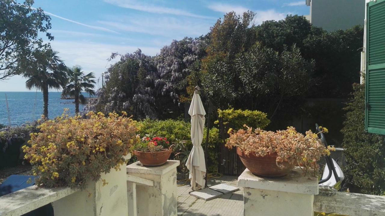 Maison De Revel Civitavecchia Exterior photo